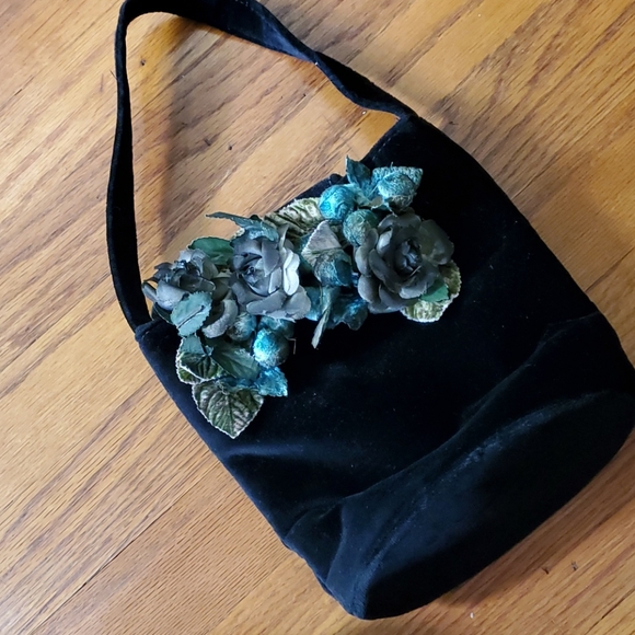 Cynthia Rowley BLUE Velvet Bag! - Picture 1 of 4